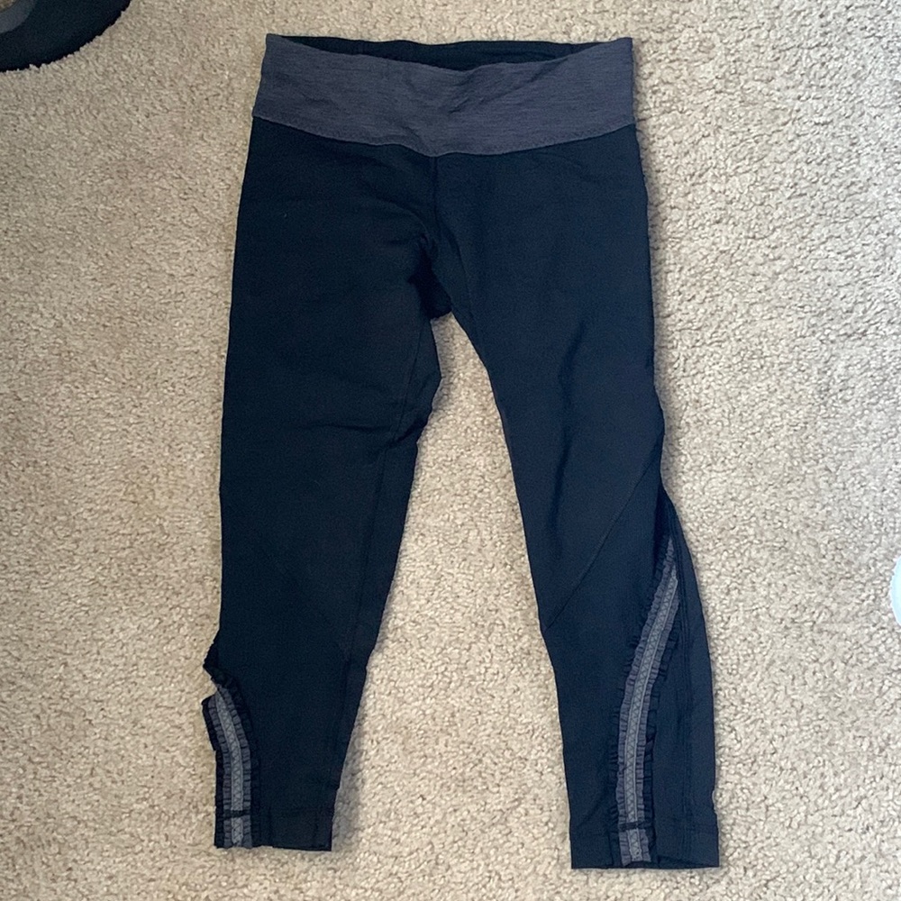 Lulu reflective crop leggings